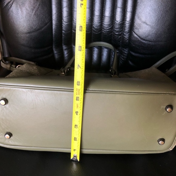 Authentic Coach Legacy Romy Two-Tone Green Leather Satchel - Picture 12 of 16